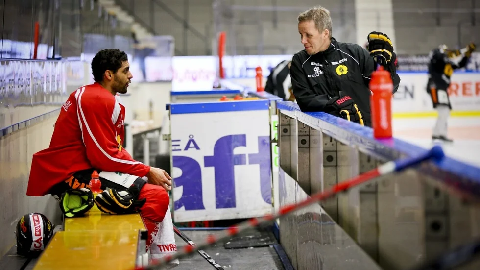 PE Bellemare var "röd" för ett par dagar sedan. Idag var han tillbaka i spel. Arkivbild: Ola Westerberg