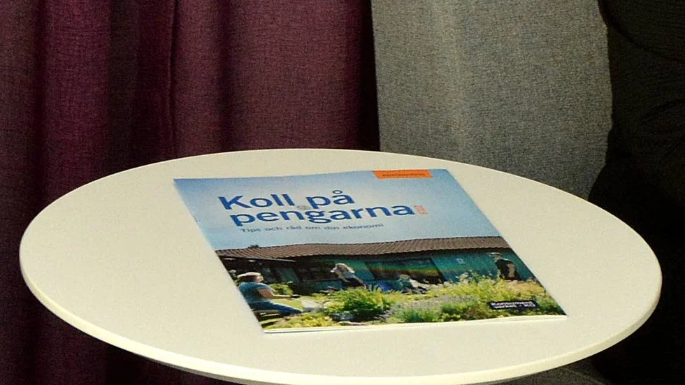 Känner man att skulderna blir övermäktiga är det lämpligt att ta en telefonkontakt med Budget- och skuldrådgivningen.
