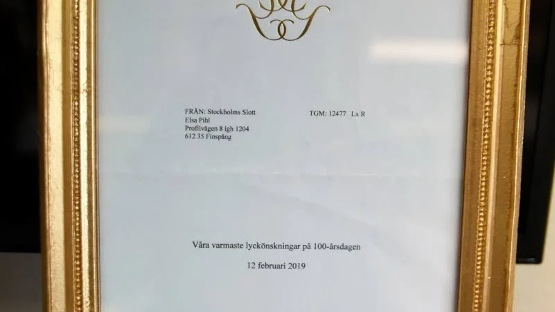 Elsa fick telegram från kung Carl-Gustaf och drottning Silvia.