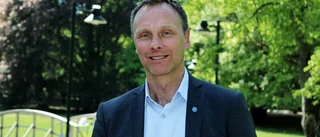 Ekonomidirektör Hedin Karlsson får gå