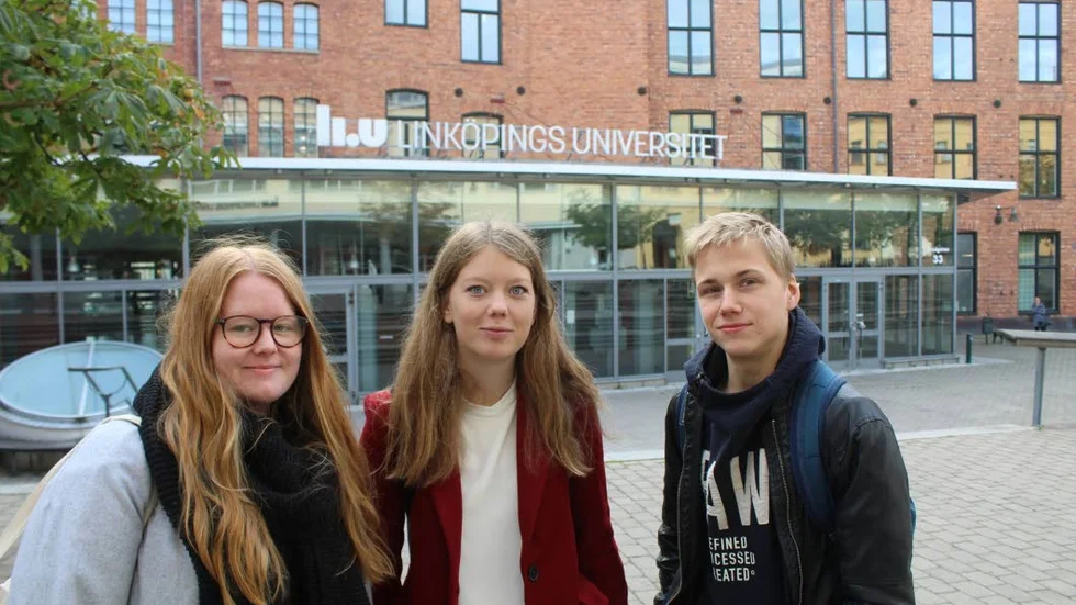 Studenterna Embla Westman, Josefine Klintberg och Jakob Unnebäck, var inte särskilt oroliga efter hotbilden mot universitetet.