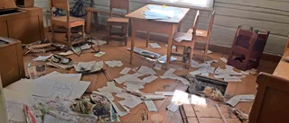Soldattorpet i Lövånger vandaliserat:<strong id="strong-c55875f2e45453a44ee18f28950fcd28" xmlns="http://www.infomaker.se/idf/1.0"> </strong> ”Rån, stölder och skadegörelse senaste veckorna”