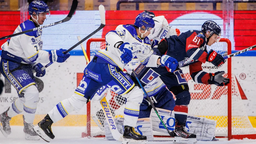 Leksands Mikael Ruohomaaoch Linköpings Markus Ljungh.