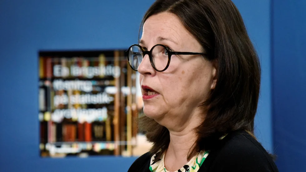 Utbildningsminister Anna Ekström bör kunna samla ihop en vettig riksdagsmajoritet för kunskap och ordning i skolan. Plakatpolitiken har haft sin tillräckliga tid.