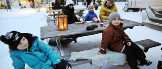Stämningsfullt på lilla tabberaset i Byske • Samlade in 14 000 till jourhem