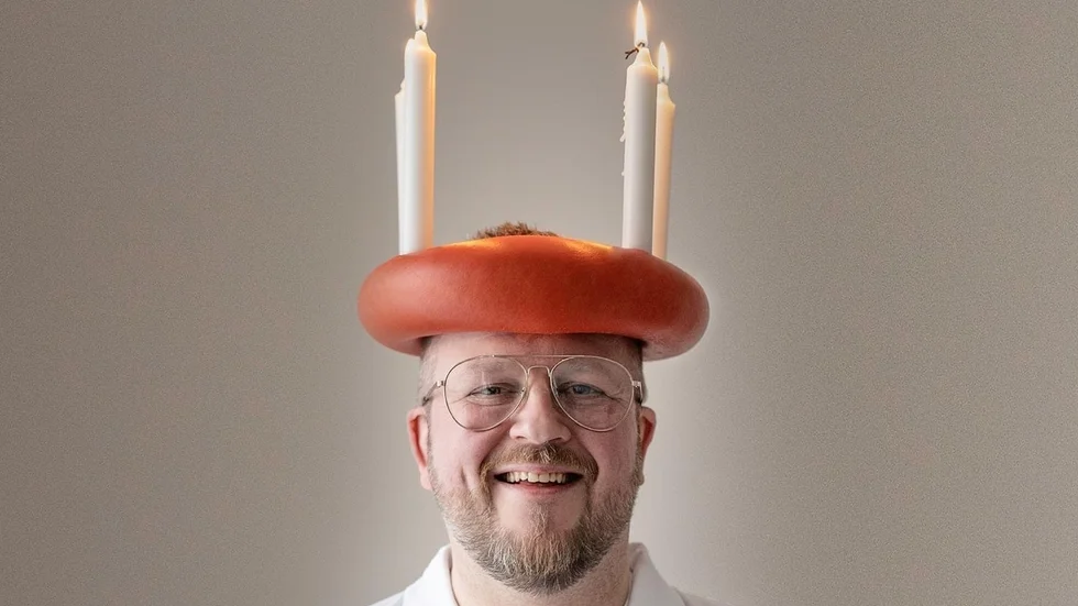 Mattias Westerberg och Elvira Lind på Petterssons chark har släppt lös kreativiteten under Lucia.