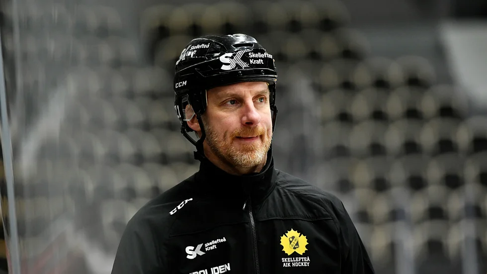Krister Holm ger båda målvakterna högt betyg för prestationerna under första halvan av SHL. "De har varit väldigt, väldigt bra". 