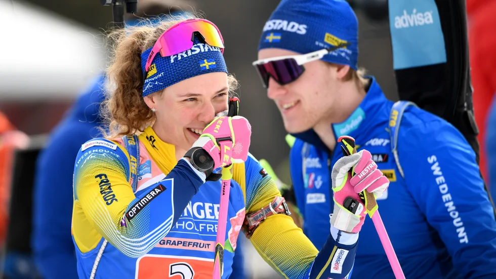 Hanna Öberg och Sebastian Samuelsson bildar Sveriges lag i singelmixedstafetten. Arkivbild.