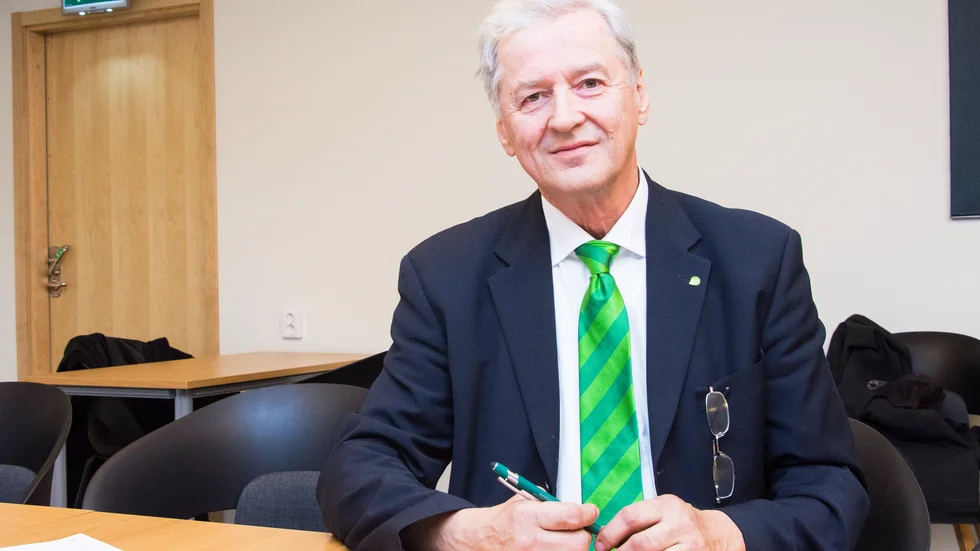 Regionrådet Nils-Olov Lindfors (C) kallade till krismöte på grund av kostnadsökningarna inom jordbruket
