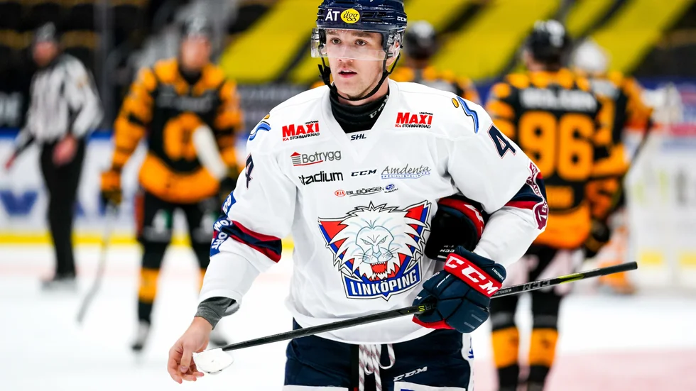 Filip Berglund är revanschsugen. Den förre AIK-backen har en stor roll i Linköping.