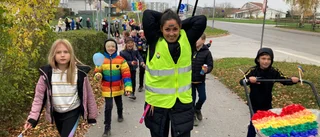 Parad för alla regnbågens färger