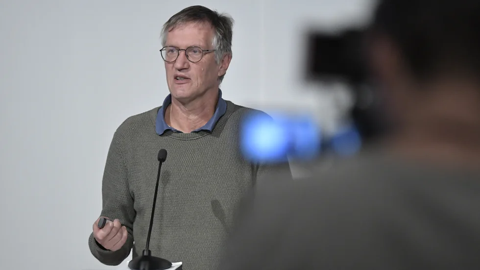 Statsepidemiologen Anders Tegnell har betonat jämlikhet som viktig faktor i kampen mot viruset. Lika för alla, blev förödande för gamla med underliggande multisjukdomar, skriver Lars Blomqvist.