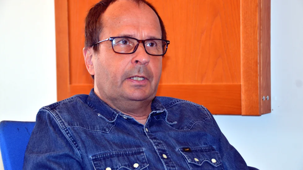 "Det är bra att en målning på en stor artist som är populär finns där ungdomarna finns, men inte om den artisten förskönar droger" säger Karl-Göran Lindbäck.