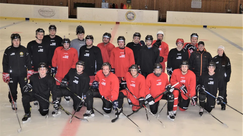 Jokkmokks Hockeyförening är tillbaka i seriespel för seniorer för första gången sedan 70-talet.