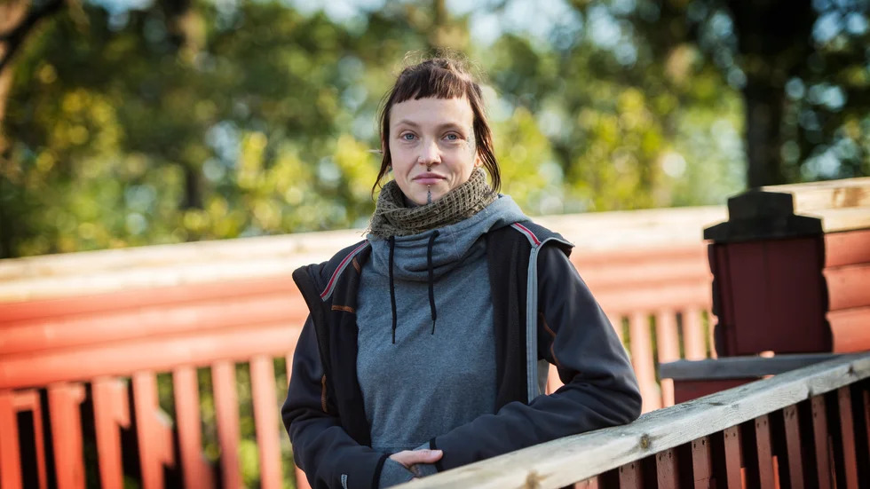Nyköpings tingsrätt ger Malin Levmo rätt mot klätterföretaget. 