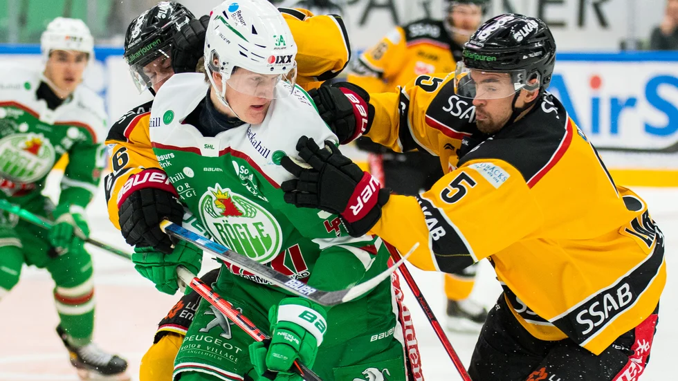 Niklas Olaussonoch hans Luleå Hockey fick bara med sig en poäng borta mot Rögle.