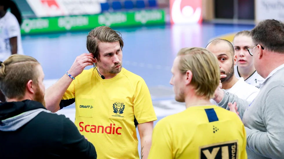 Det var full kaos under avslutningen i matchen mellan Boden Handboll och Kungälv.