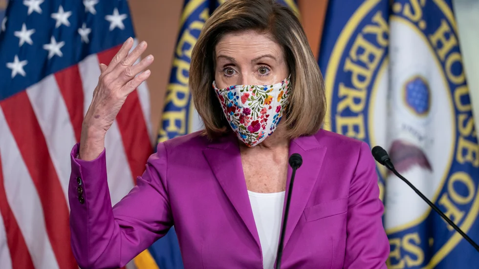 Nancy Pelosi, demokrat och talman i USA:s representanthus, meddelar att kammaren i början av veckan kommer att rösta för att uppmana vicepresident Mike Pence att avsätta president Donlad Trump. Arkivbild.