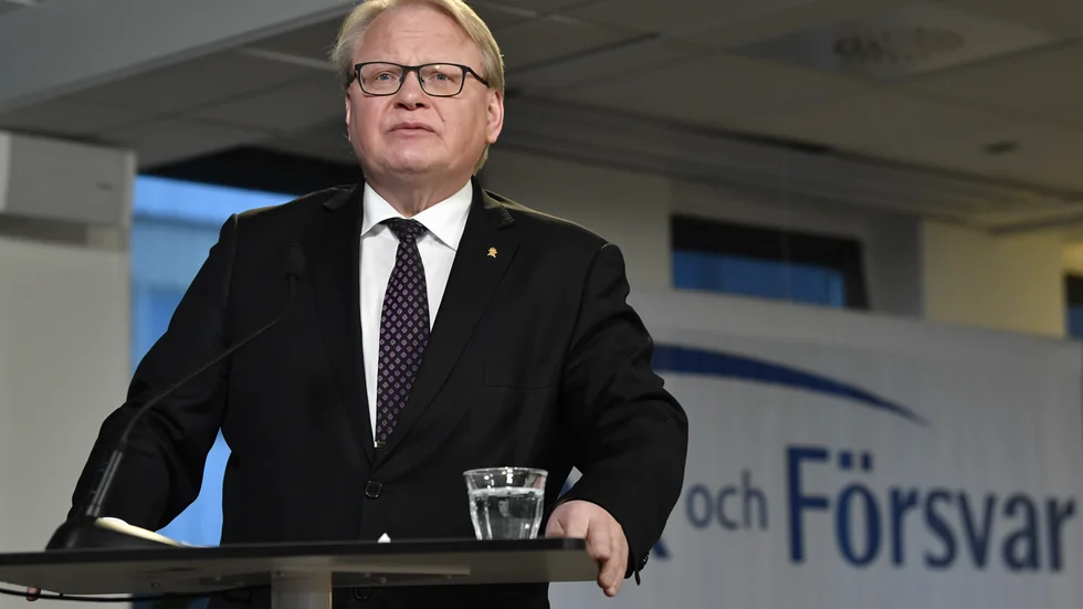 Försvarsminister Peter Hultqvist (S) talar under Folk och Försvars digitala rikskonferens i Stockholm på tisdagen.
