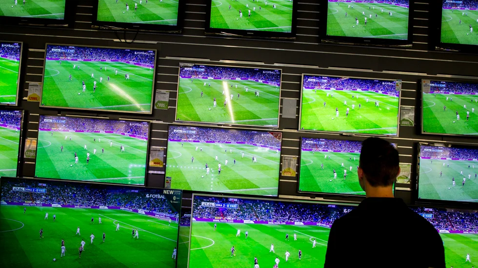 Uppemot en halv miljon hushåll kommer att behöva ställa om till digital tv för att kunna fortsätta ta del av Comhems utbud. Arkivbild.