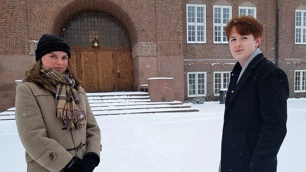 Snart inne. Emilia Östholm, viceordförande och Lukas Zeiler, pr-ansvarig på Katedralskolans elevkår. 