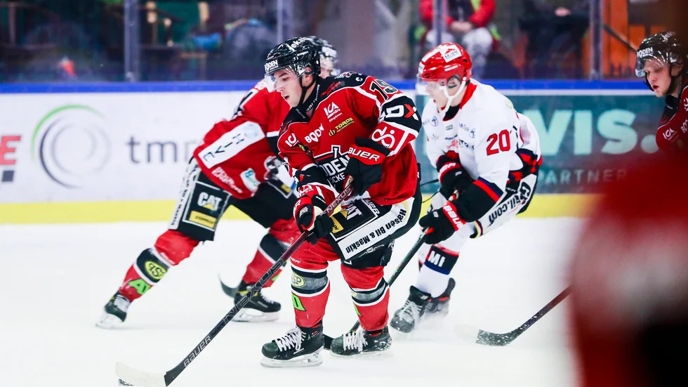 Joey Dudek (bild) och Viktor Lindgren kan få sällskap av ytterligare värvningar i Boden Hockey.
