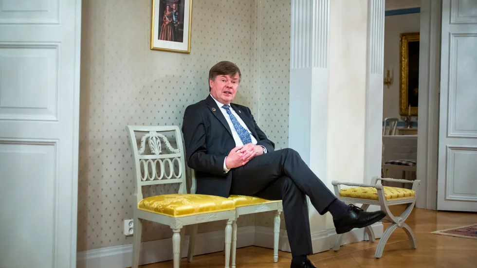 Coronakrisen har tagit en stor del av Björn O. Nilssons tid det senaste året. "I arbetet har jag krokat arm med regionrådet Nils-Olov Lindfors. Vi tog oss snabbt ut till kommuner och företag i hela länet och frågade vad vi kunde göra. Vi hade en del pengar. Det var för lite för att rädda alla, men vi fick bilden klar för oss tidigt", säger han.