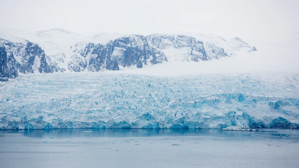 "Det har funnits massor av gissningar och skrämselpropaganda om vädret de senaste 50 åren om vad som ska hända med klimatet om inget görs för att stoppa klimatförändringen", skriver insändarskribenten.