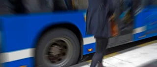 Kraftigt blödande kvinna fick ta bussen till sjukhuset