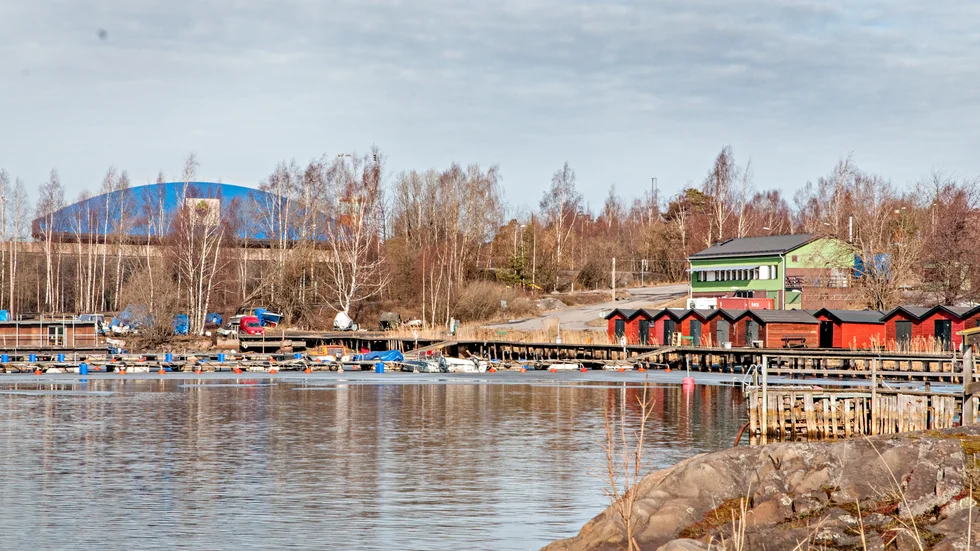 Naturgasterminalen är tänkt att byggas på den del av Oxelösunds hamns mark som vetter mot Gamla Oxelösund. Arkivfoto