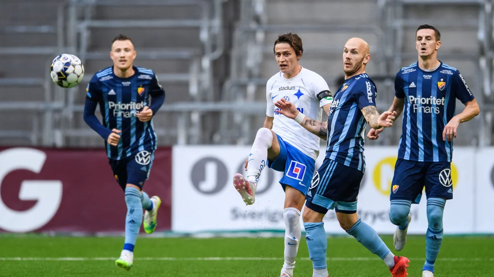 Simon Thern.