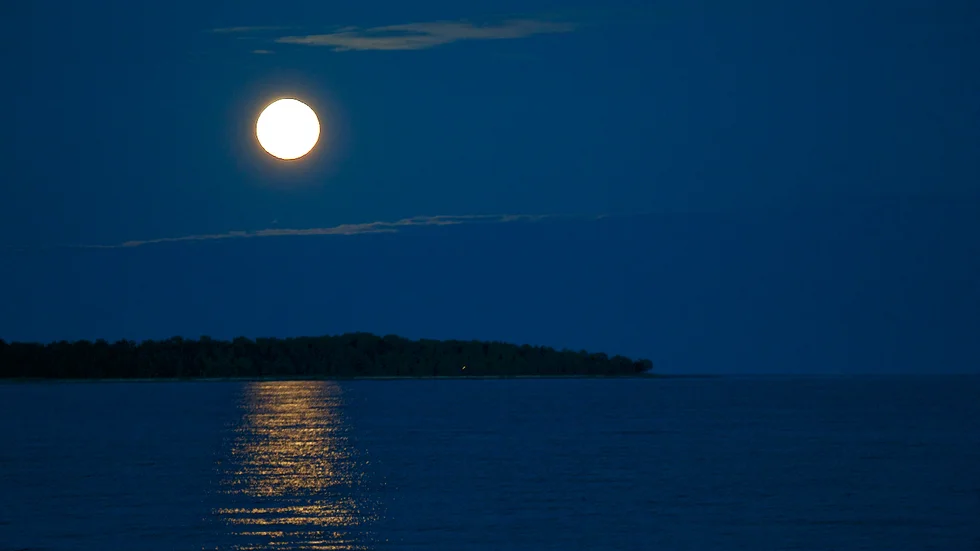 Fårö fotograferat nattettid.
