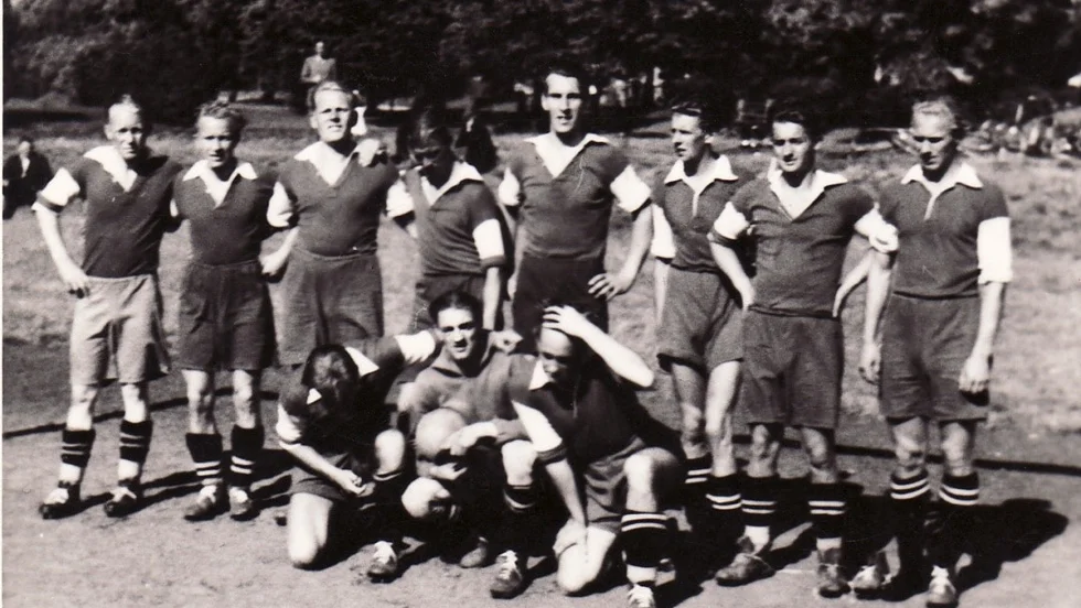 S:ta Gertruds GoIF från 1951. Stående från vänster: Birger Elb, okänd, Herbert Essenholm, Gunnar Gynnerfeldt, Hugo Johansson senare Ahl, Karl-Erik "Peng" Andersson, Birger Rothman, Tore Andersson. Nedre raden: Alla okända.
