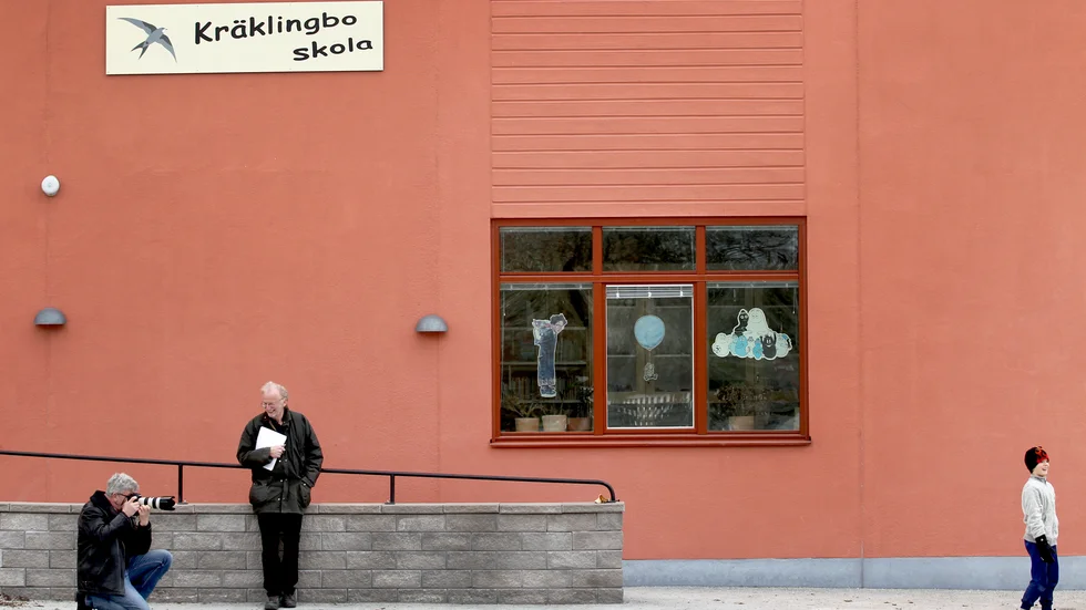 "En nedläggningshotad skola i Kräklingbo kan leva kvar i 30 år till priset av kryssningskajen och räddningstjänsten som nästan är försumbara utgifter i Region Gotlands budget."