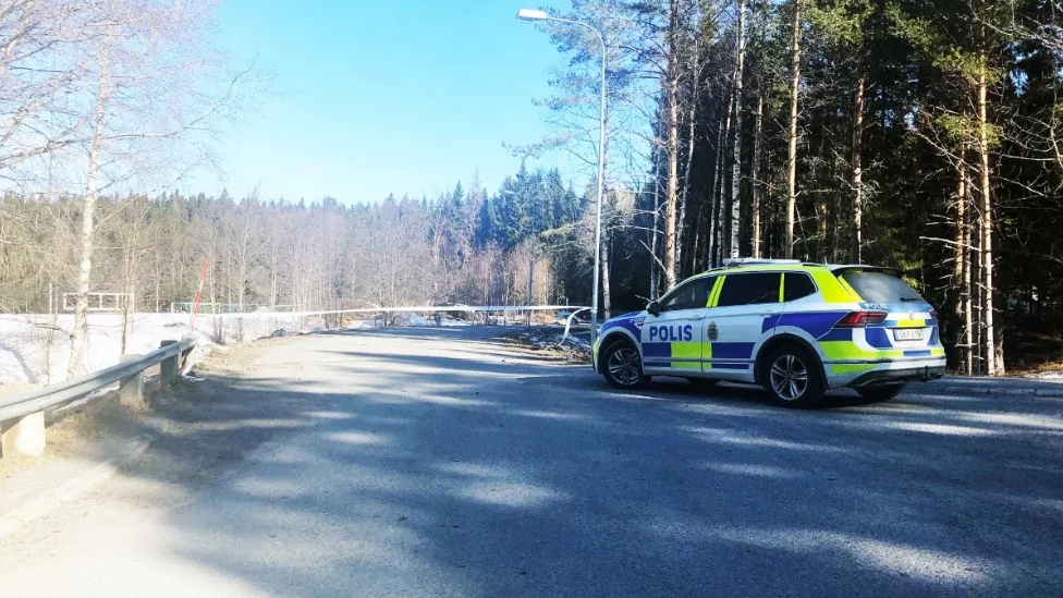 Det var i mitten av april som de två grupperingarna drabbade samman på parkeringsplatsen utanför Boda Borg. 
