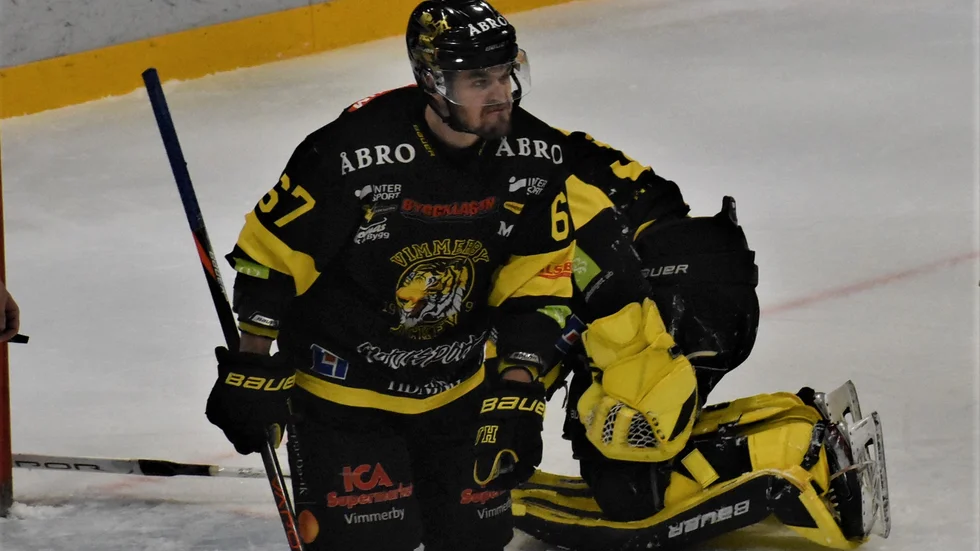 Oskar Carlsson och Vimmerby Hockey kammade noll hemma mot Dalen.