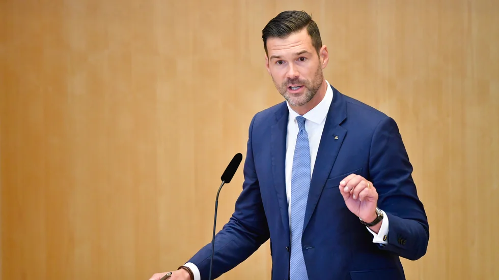 – Vår uppfattning är att livstid, lagens strängaste straff, ska vara utgångspunkten för mord, säger Moderaternas Johan Forssell. Arkivbild.
