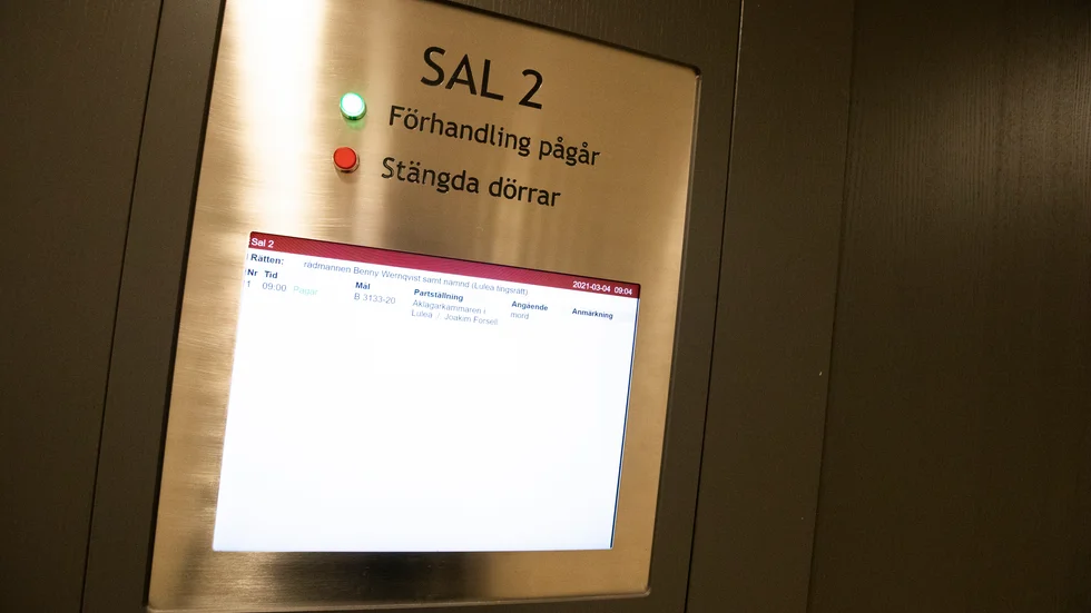 Tingsrätten har dömt en man för penningtvätt och ringa bedrägeri.
