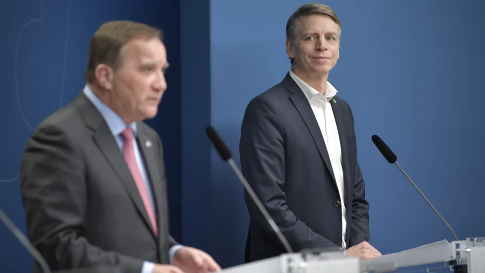 Statsminister Stefan Löfven (S) och nya vice statsminister Per Bolund (MP) under morgonens presskonferens med anledning av regeringsombildningen.