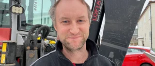 Snöröjarens vädjan: Parkera inte på båda sidorna