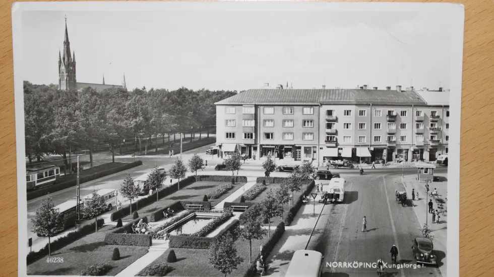 Kungstorget i Norrköping i all sin prakt en gång i tiden.