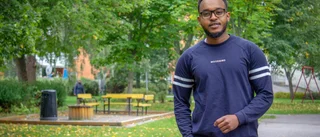 Räddade två från brinnande lägenhet: "Kallar mig hero"