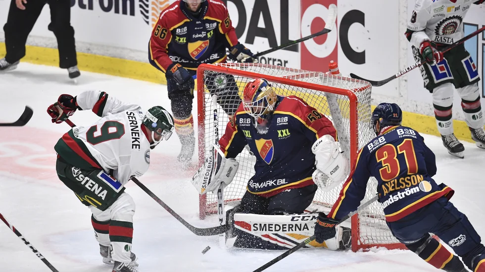 Djurgårdens målvakt Mantas Armalis storspelade mot Frölunda. Trots det blev det förlust i SHL-premiären för stockholmarna.
