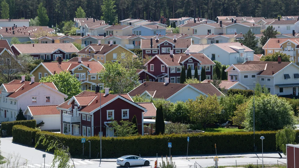 En ny fastighetsskatt kommer att slå hårt, anser insändarskribenterna.
