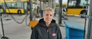 Trots smittspridningen – nu öppnas främre bussdörren
