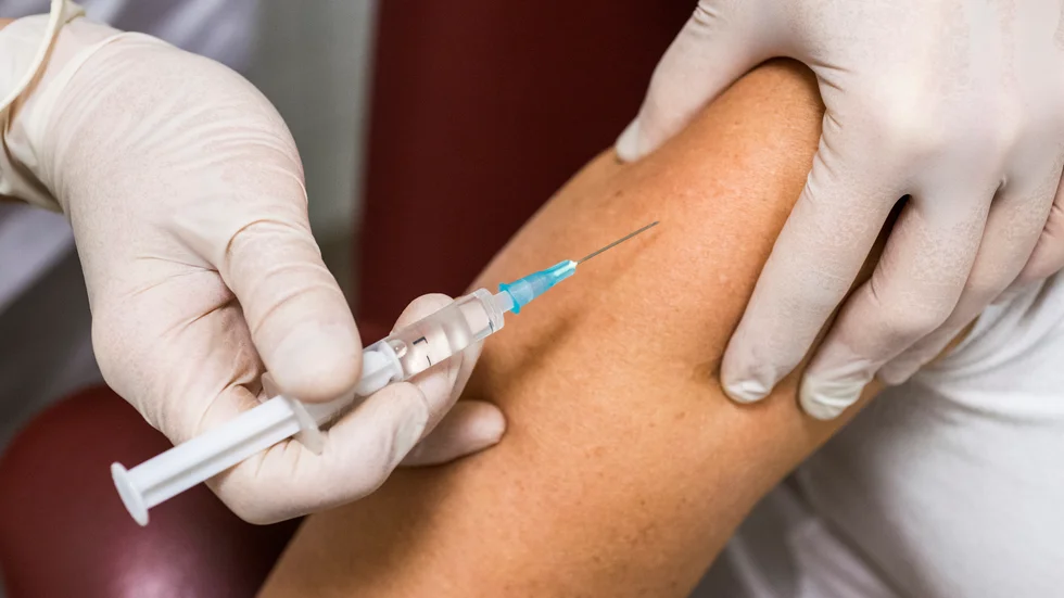 Från november kan de som tillhör en riskgrupp vaccinera sig mot säsongsinfluensan.