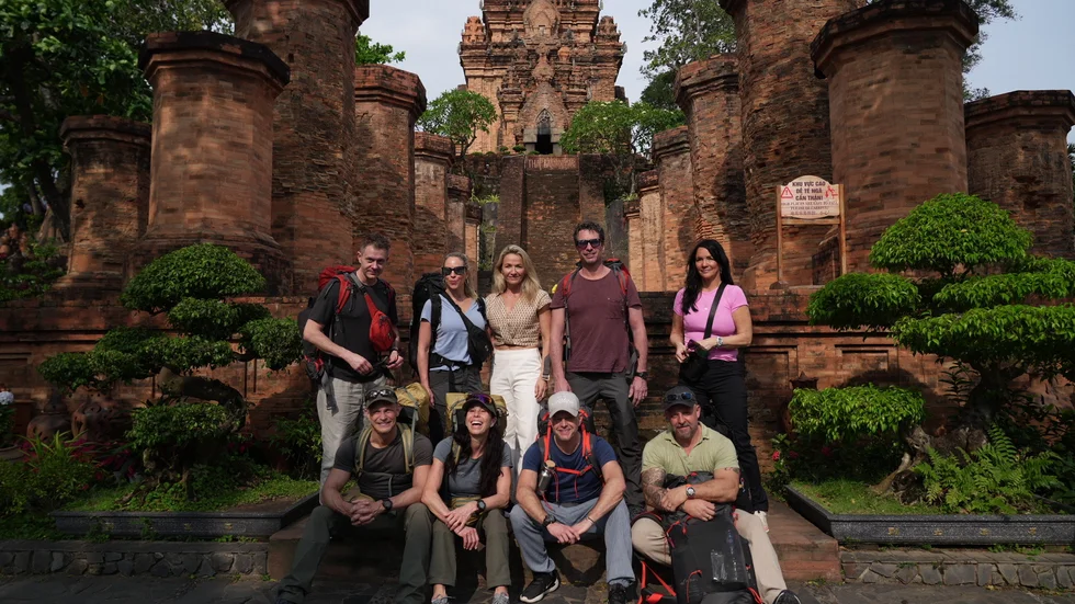 Deltagarna i den andra säsongen av "Race across the world". Pressbild.