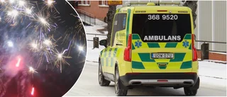 Ambulans beskjuten med fyrverkerier på sjukhusområdet