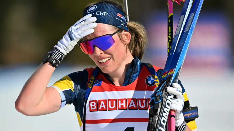 Elvira Öberg efter VM-guldet i masstart för en vecka sedan.