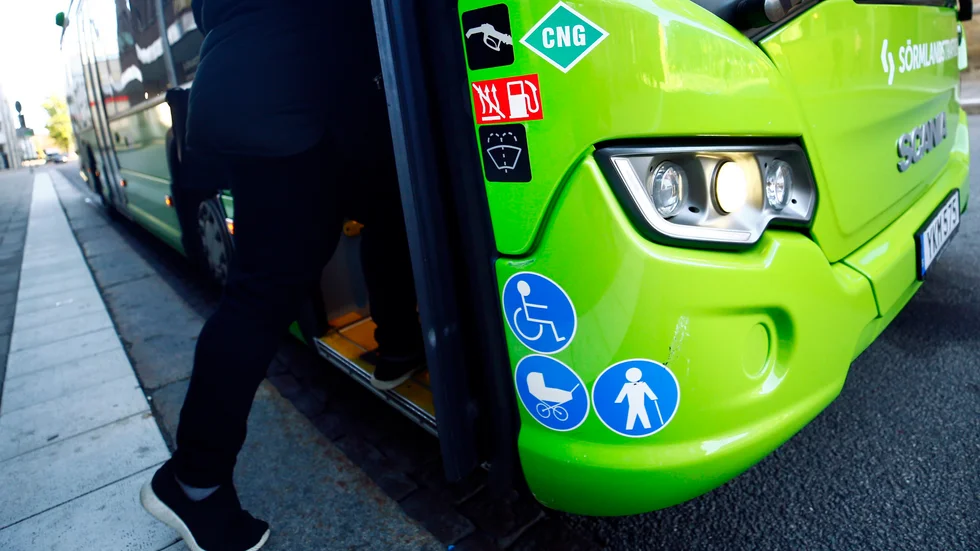 Liberalerna vill ha fria bussresor för 65+ under lågtrafik. Arkivbild.